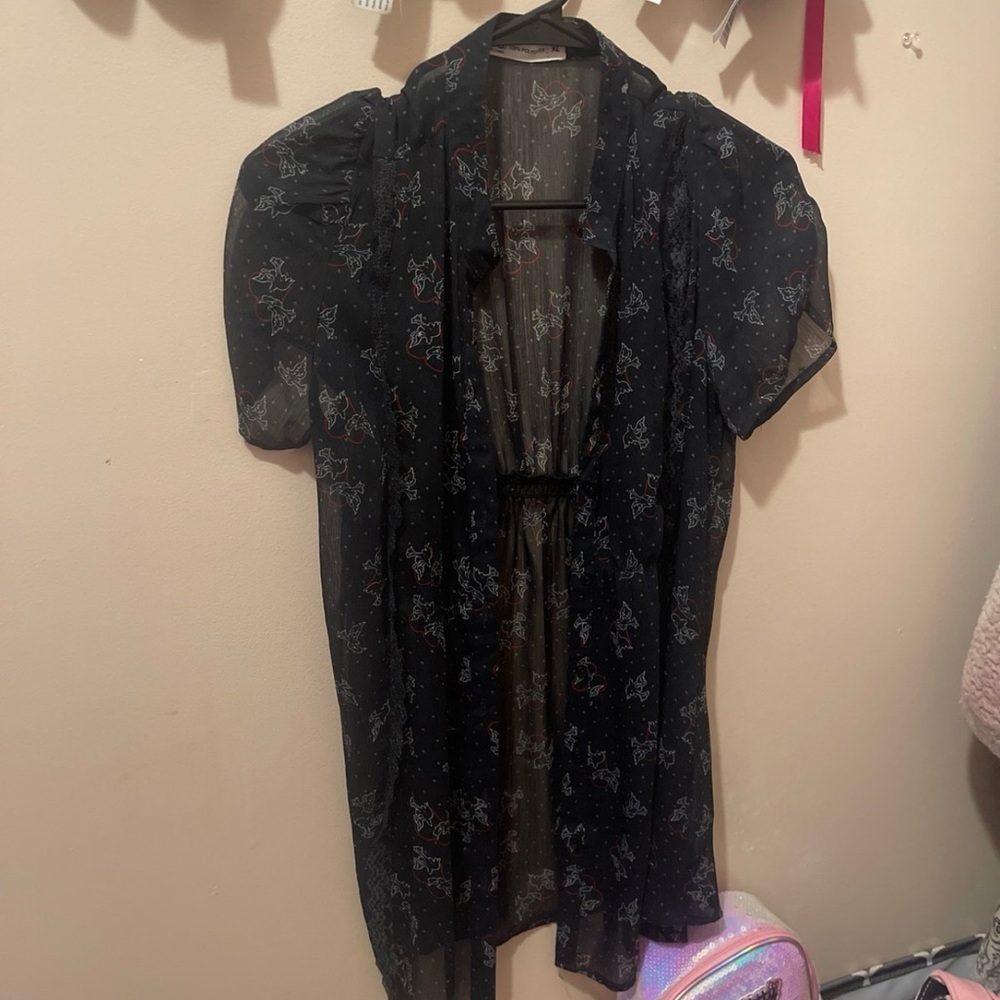 XL Love Bird Cinched Back Button Up Blouse